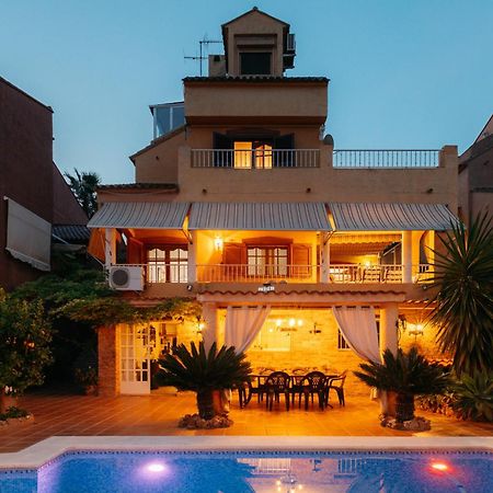 Chalet, Villa Rodeada De Naturaleza Piscina A Doce Klm De Valencia Y 7 Del Aeropuerto Exterior photo